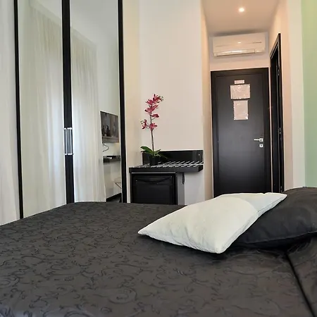 Guest house Capital 4*