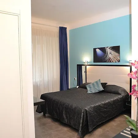 Capital 4*